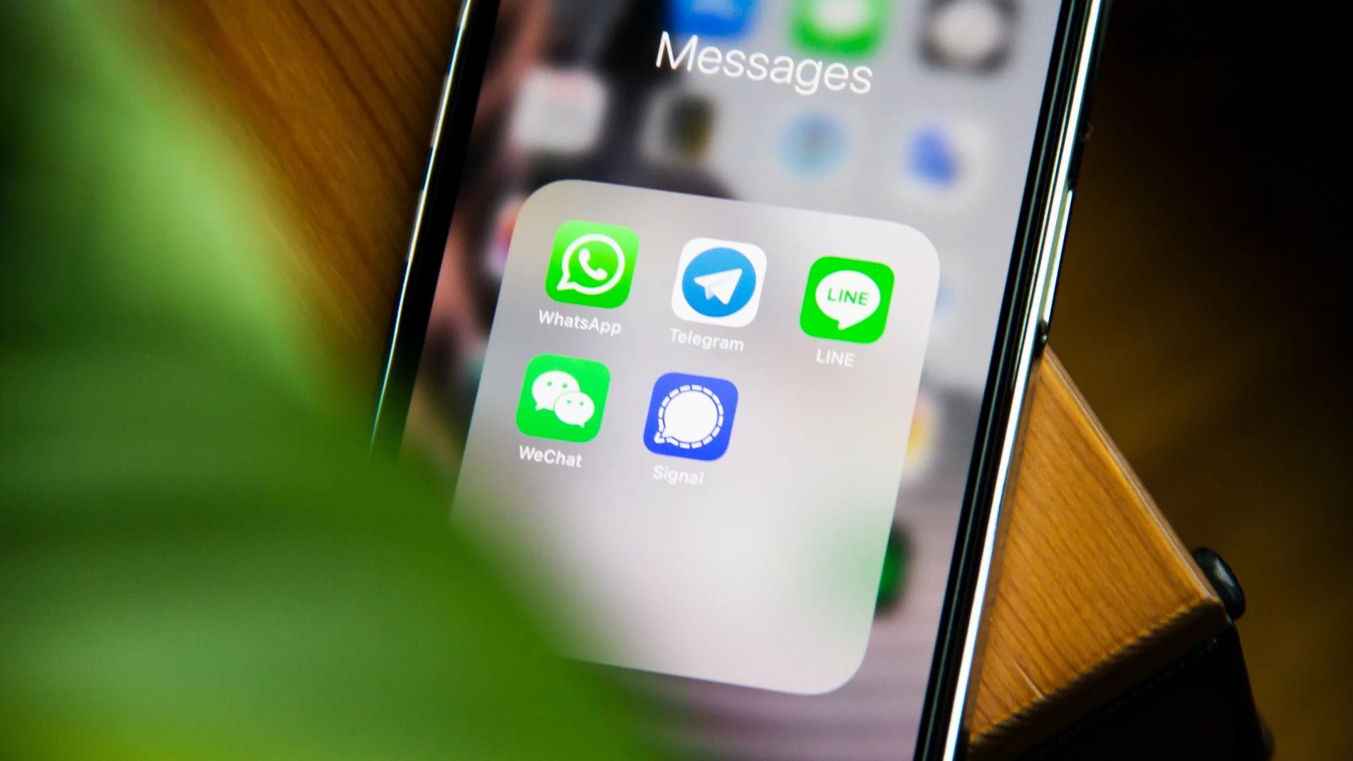 Las conversaciones políticas generan más discusión en WhatsApp
