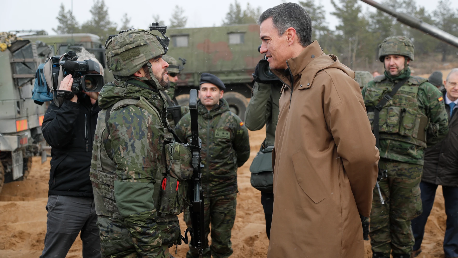 Sánchez visitó el martes a las tropas desplegadas en Letonia con la OTAN