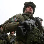 Tropas rusas enviadas a Ucrania por órdenes del presidente Vladimir Putin