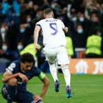 Karim Benzema celebra uno de los goles