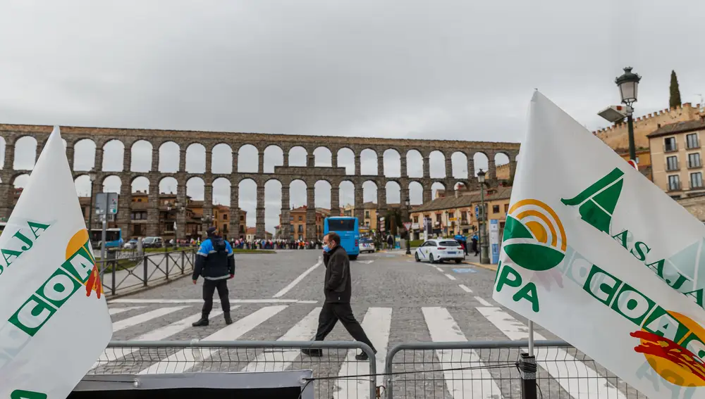 Las organizaciones Asaja y la Alianza UPA-COAG en Segovia convocan una concentración y tractorada para exigir respeto, reconocimiento y precios justos 'Por el futuro de la Agricultura y la Ganadería'