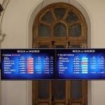 Índices bursátiles en los paneles del Palacio de la Bolsa