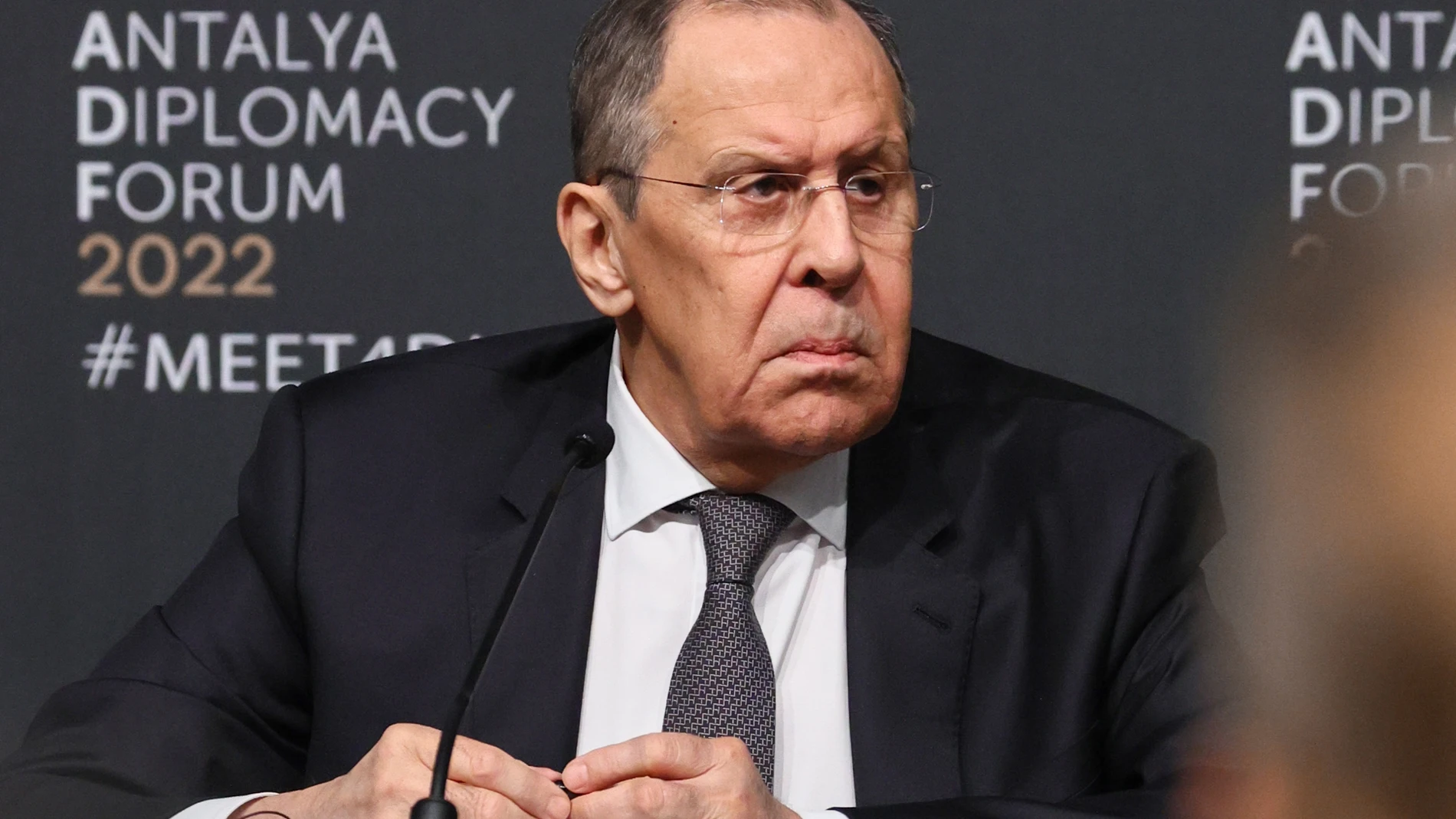 Este jueves, Lavrov se reunió con su homólogo ucraniano, Dimitro Kuleba, quien desmintió que hubieran “avances” en las negociaciones de paz entre Rusia y Ucrania