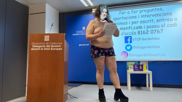 Adnaloi Vila durante su conferencia sobre la gordofobia en Bruselas