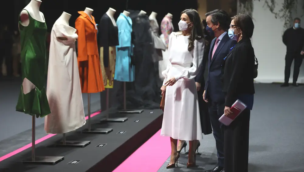 La Reina Letizia recorre los pasillos de la Mercedes Benz Fashion Week Antonio Gutiérrez / Europa Press
