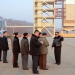 Kim Jong Un inspecciona sobre el terreno una maniobra militar