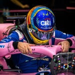 Fernando Alonso, en su Alpine durante los test de Baréin.