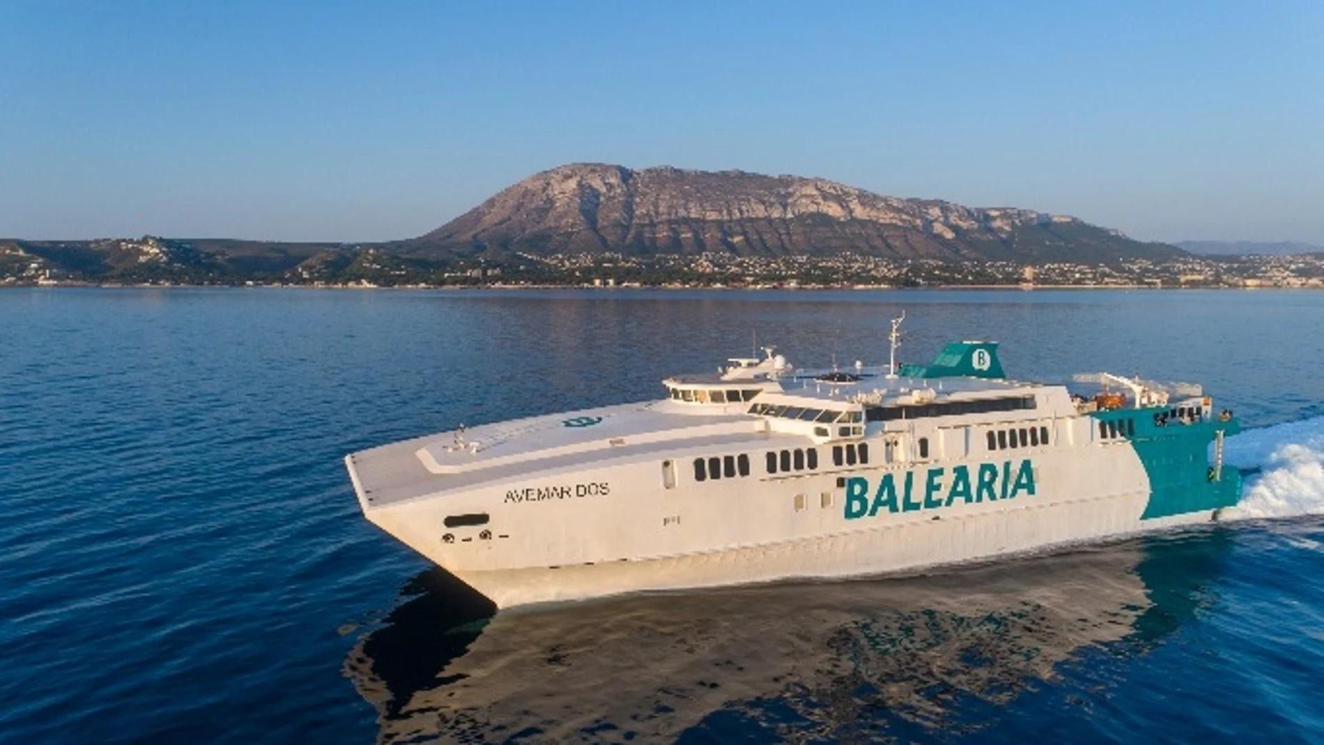 Baleària estrena su campaña de verano bajo el lema "La compañía lo es todo"