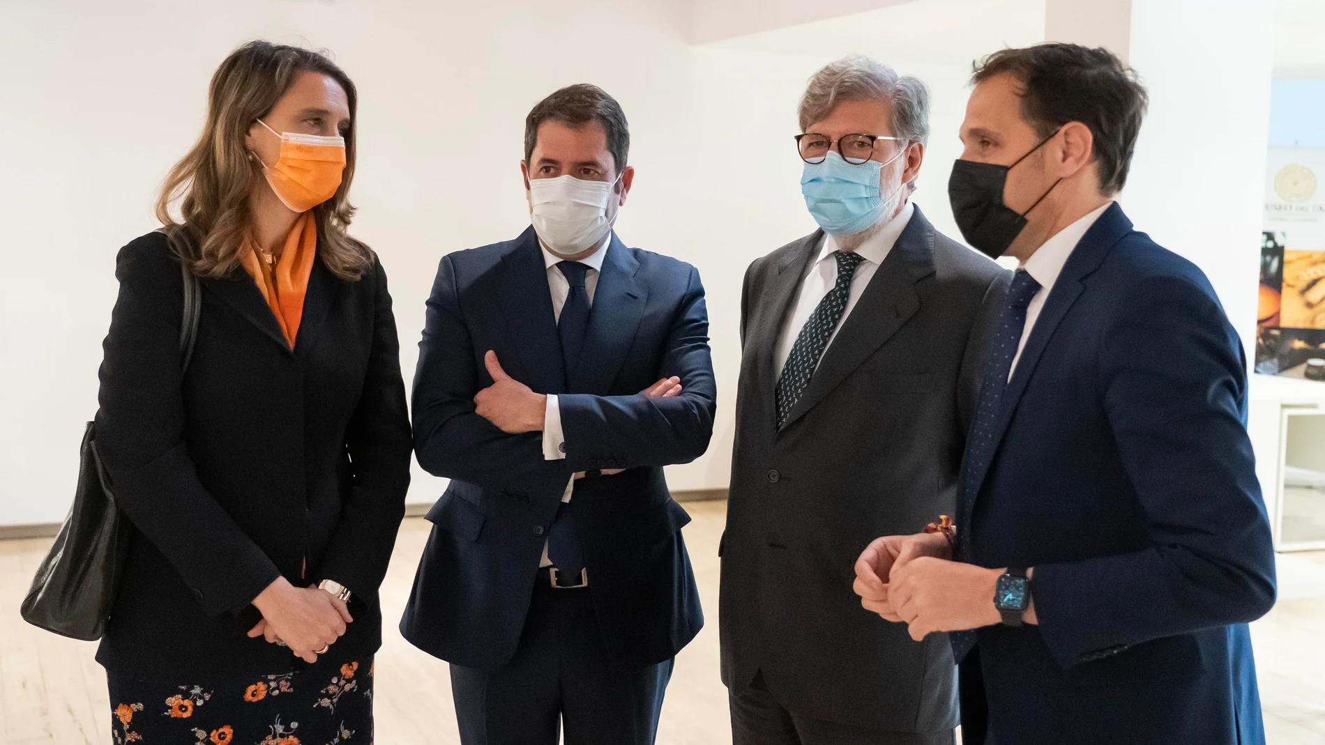 El presidente de CEPYME, Gerardo Cueva, su homólogo en CEOE Castilla y León, Santiago Aparicio, el presidente de la Diputación de Valladolid, Conrado Íscar, y la maxima mandataria de CEOE Valladolid, Ángela de Miguel