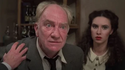 Fernando Fernán Gómez y Laura del Sol en "El viaje a ninguna parte" (1986)
