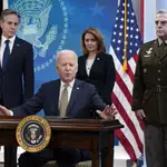  Biden confirma el envío de armas y drones a Ucrania en un plan de asistencia “sin precedentes”