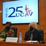 María del Rosario Sáez Yuguero junto a Victoriano Martín, durante las jornadas