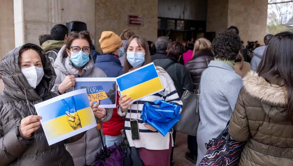 Concentración por la paz organizada por la Universidad de Salamanca