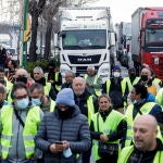 Los camioneros en huelga mantienen su pulso