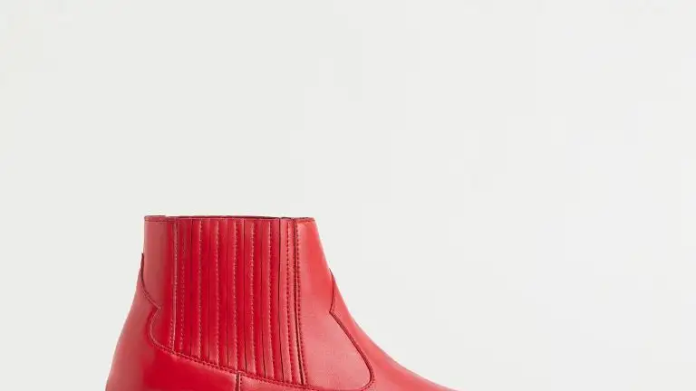 Botines rojos tipo cowboy, de H&M