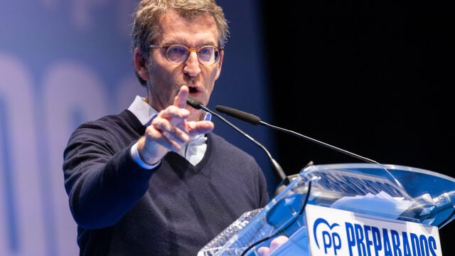 El candidato a la presidencia del PP, Alberto Núñez Feijóo