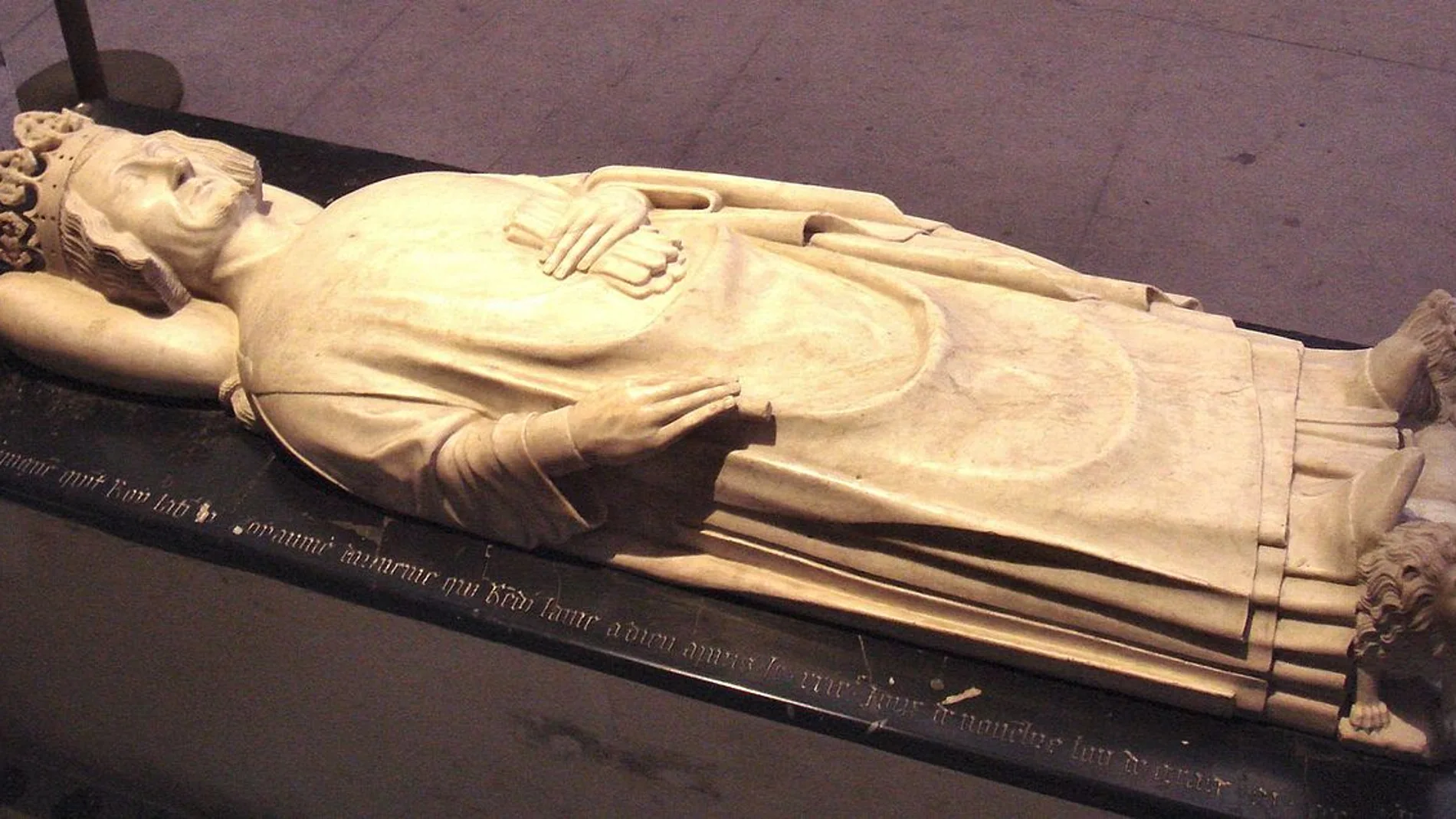Tumba de León V, en la Basílica de Saint Denis