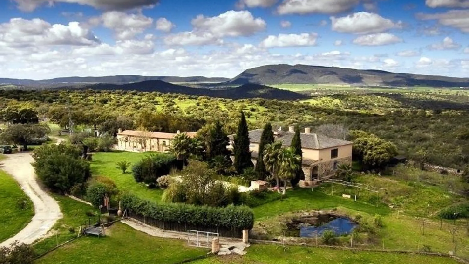 Imagen de una casa rural en Valle de Mira, Badajoz | Fuente: Europa Press