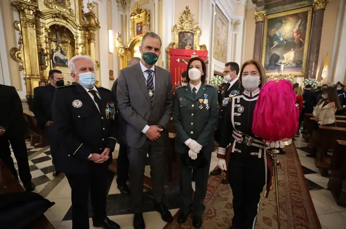 Intendente García, el falso policía de Madrid que viste el uniforme de gala