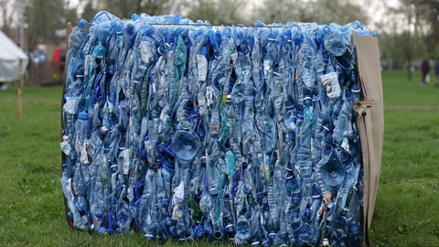 Gran parte de los plásticos reciclables van al vertedero