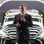 El consejero delegado de Tesla, Elon Musk, en el acto de inauguración de la "gigafactoría" de Gruenheide, cerca de Berlín