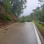 Carretera MA-8301 cortada por el temporal