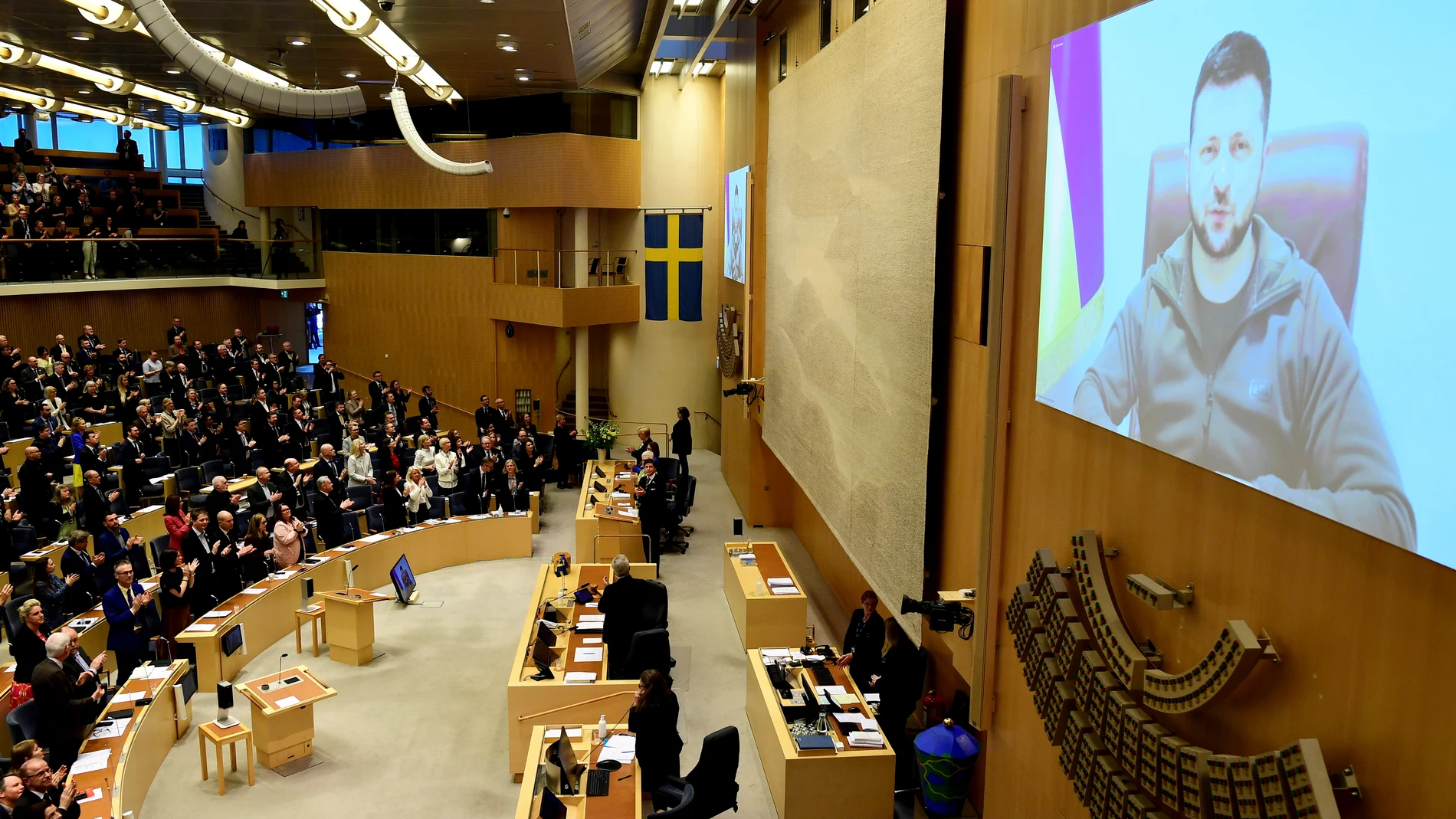 El presidente ucraniano, Volodomir Zelenski, se dirige esta mañana al Parlamento sueco