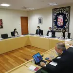 Carlos Pollán preside la primera reunión de la Mesa de las Cortes de la legislatura