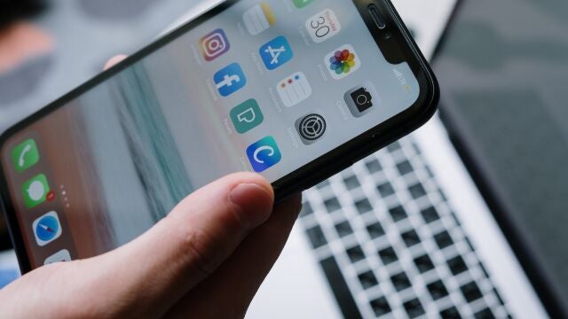 Apple podría iniciar su programa de suscripción para acceder a "hardware" de Apple a finales de 2022 o principios de 2023, según Mark Gurman.