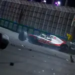 El coche de Ralf Schumacher terminó partido en dos tras su accidente en Abu Dabi