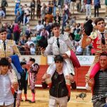 Los tres novilleros salen a hombros en Morón