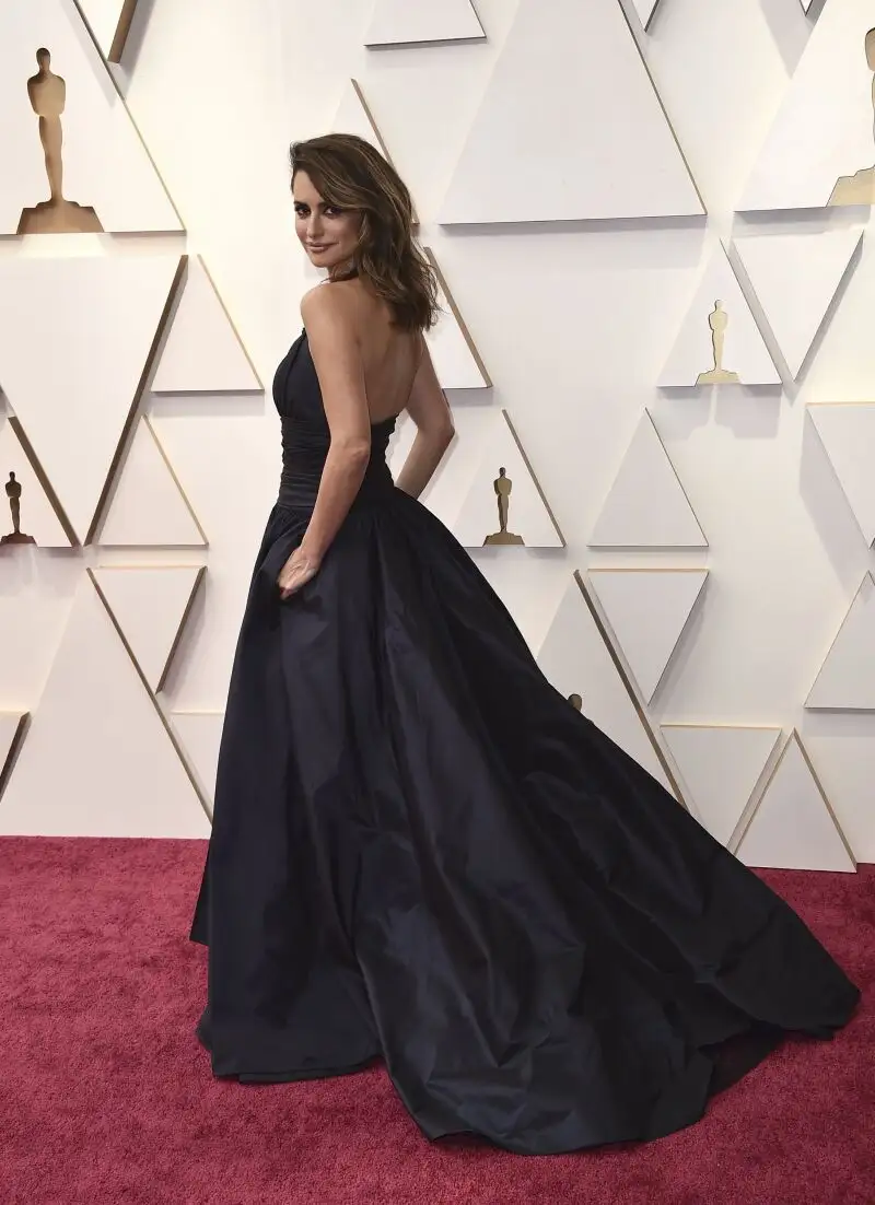 Penelope Cruz arrives at the Oscars on Sunday, March 27, 2022, at the Dolby Theatre in Los Angeles. (Photo by Jordan Strauss/Invision/AP)