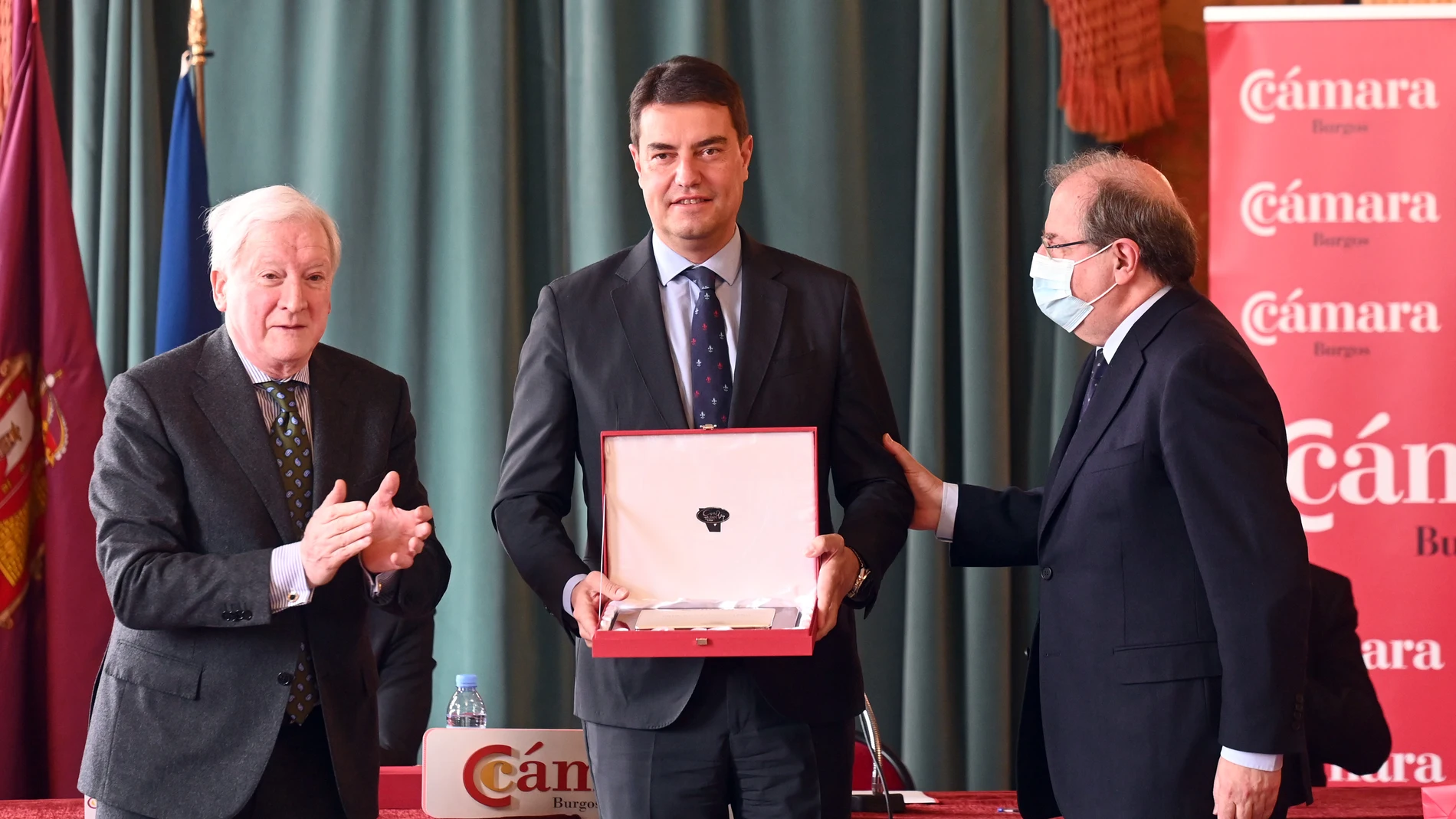 Reconocimiento a la Junta de Castilla y León como patrono de la Fundación VIII Centenario de la Catedral