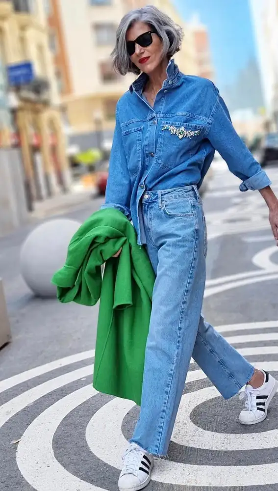 Carmen Gimeno con la cazadora vaquera de Zara.