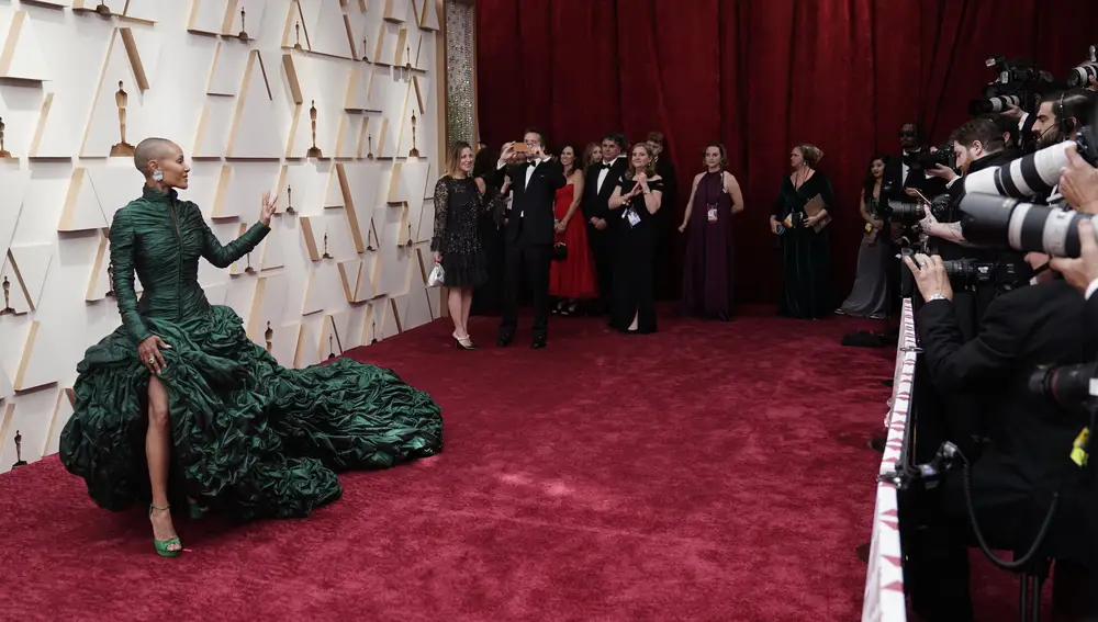 Jada Pinkett Smith en la alfombra roja de los Oscar 2022.