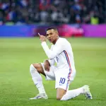 Kylian Mbappé celebra un gol con la selección de francesa.
