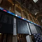 Vista del panel del Ibex 35, el principal indicador del parqué madrileño de la Bolsa