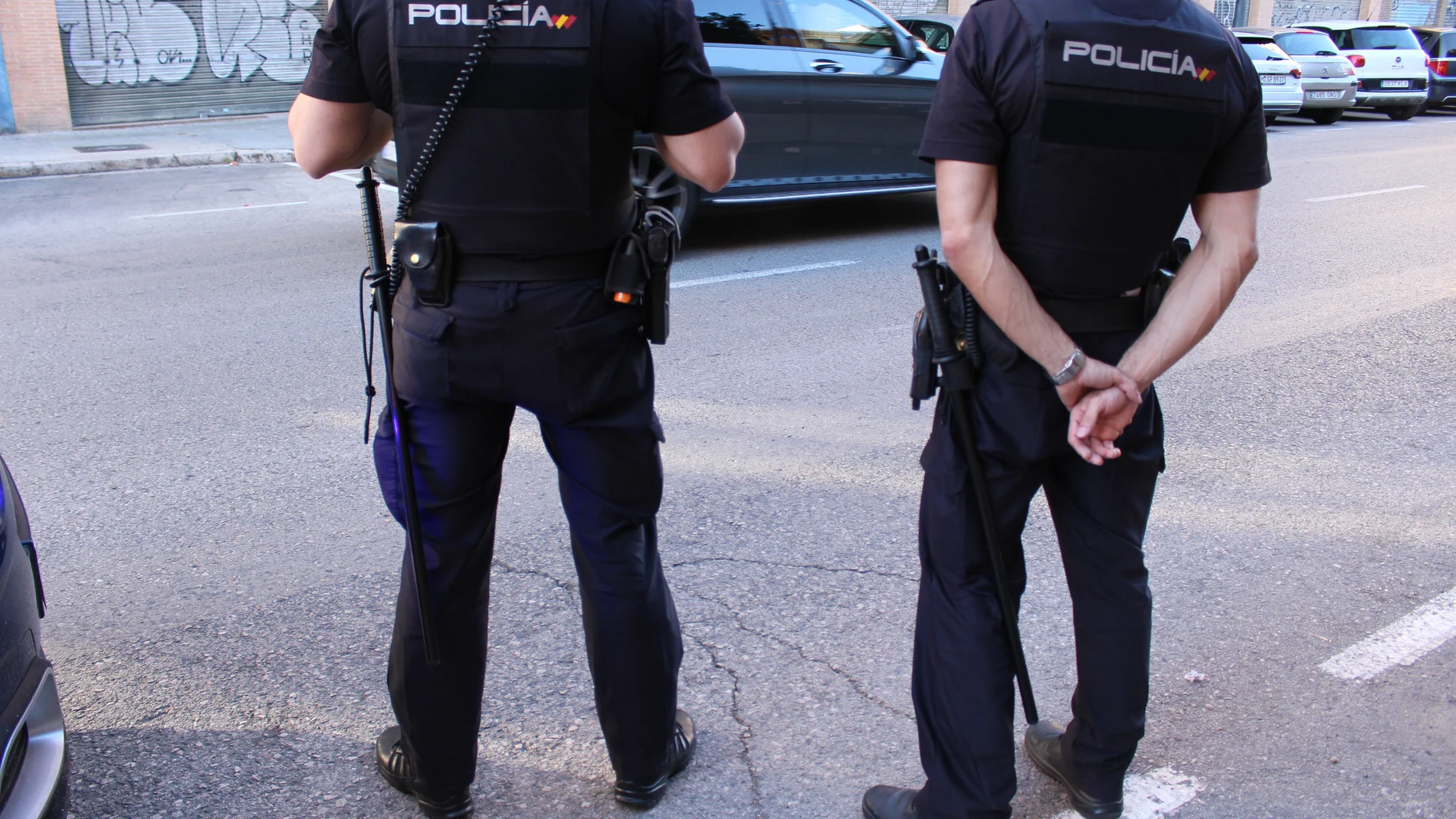 Se han intervenido 74 gramos de al parecer, cocaína, tres básculas de precisión y 25.5 gramos de marihuana distribuida en bolsitas de gramo y medio
