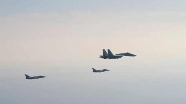 Dos cazas SU 27 y dos SU 24 rusos violaron el espacio aéreo sueco el 2 de marzo