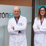 Los doctores Antonio Asso y Beatriz Jáuregui, del Instituto de Arritmias de Quirónsalud Zaragoza
