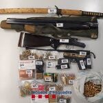 Parte del material incautado