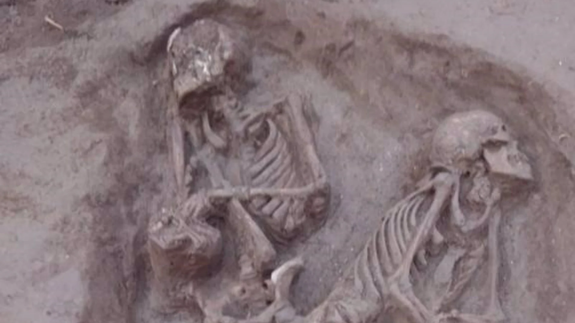 Imagen de los restos aparecidos en una necrópolis romana encontrada en Águilas (Murcia)