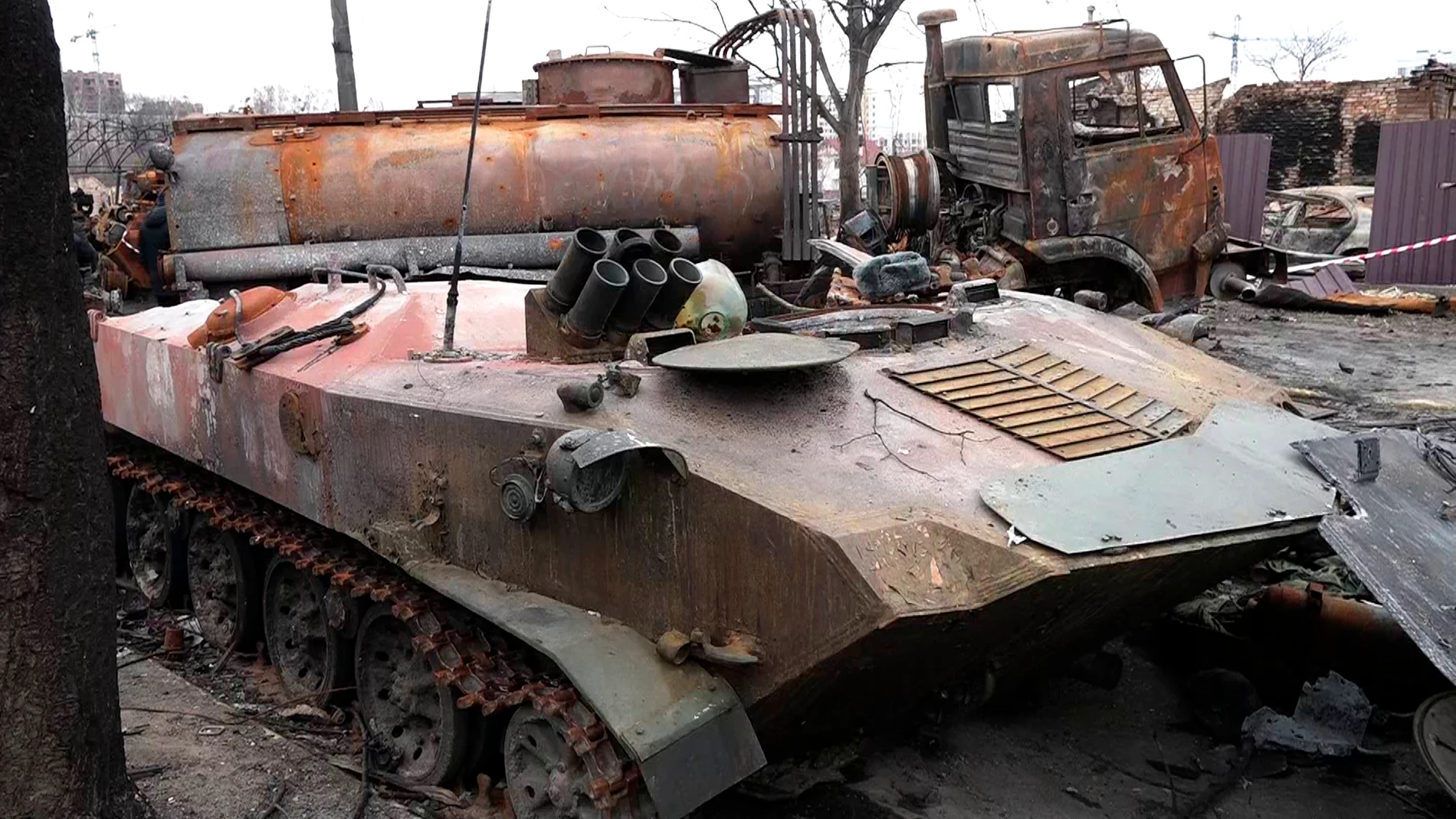 Vista general del destrozo tras las retirada de las tropas rusas en la localidad ucraniana de Bucha.EFE / Clàudia Sacrest