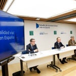 De izquierda a derecha: Fernando Sánchez, autor del estudio de la Universidad de Murcia; Lorenzo Cooklin, director general de Fundación Mutua Madrileña; Juan del Llano, director de la Fundación Gaspar Casal; y José María Abellán, autor del estudio de la Universidad de Murcia.