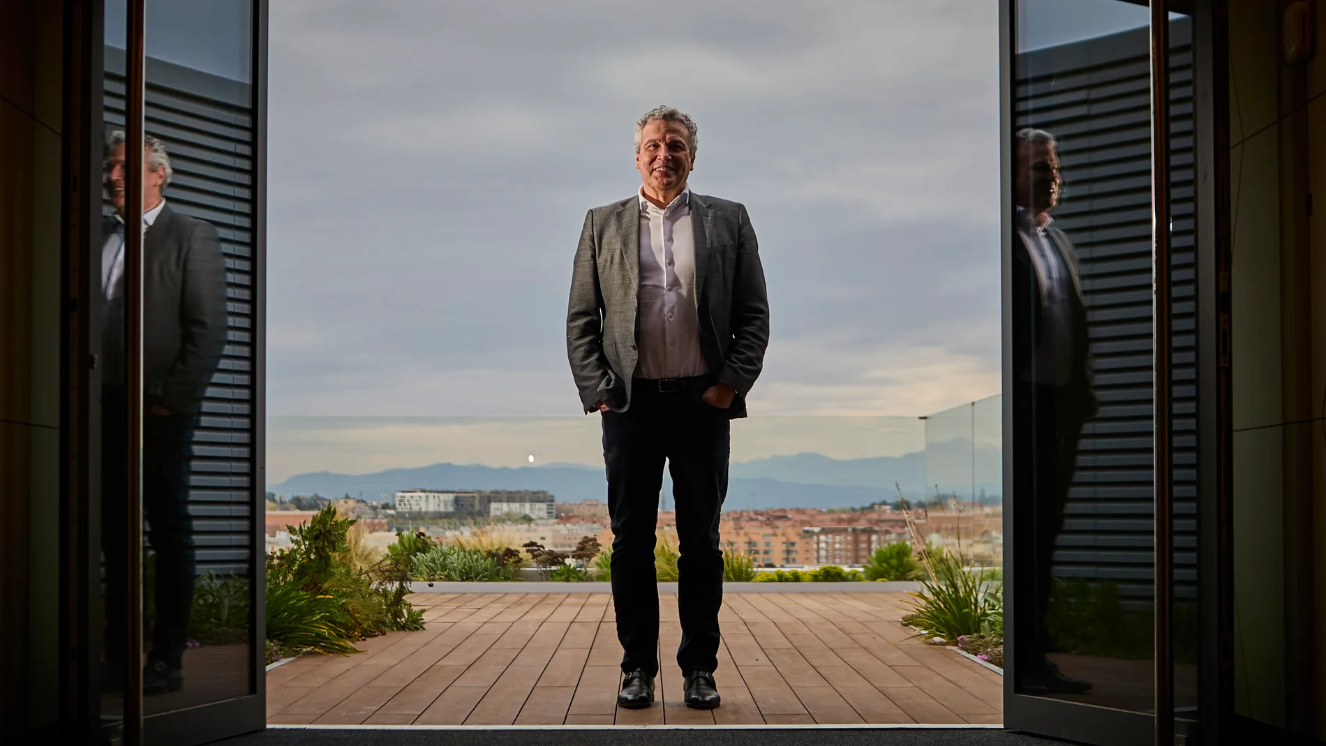 Ruud Dobber, vicepresidente de AstraZeneca, en las futuras nuevas oficinas de la farmacéutica en Las Tablas (Madrid)