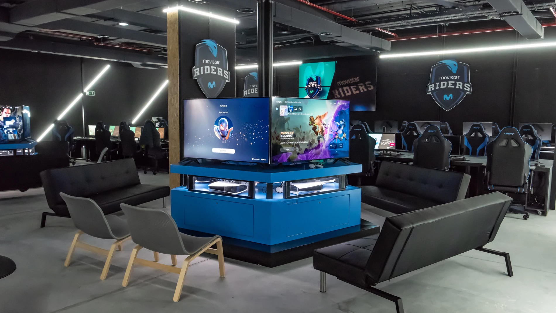 Nuevo centro de Movistar Riders, Movistar Riders Fan Club, en Oviedo