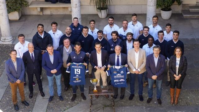 Recepción en el Ayuntamiento de Valladolid al VRAC Quesos Entrepinares