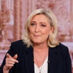 La familia Le Pen ya ha estado presente en dos ocasiones en esta segunda vuelta: en 2002 de la mano de Jean Marie, fundador del Frente Nacional, y en 2017 con su hija y heredera política