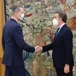 Su Majestad el Rey Don Felipe recibe en audiencia al nuevo presidente del PP, Alberto Núñez Feijóo