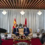Pedro Sánchez y el primer ministro marroquí Aziz Akhannouch